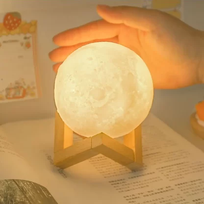 Fashion Creative Moon Light Study Desktop Decoration Pieces Bedside Bedroom Soft Light Sleep Light 8.5cm - Image 2